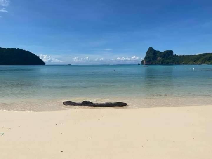 Dalum Beachhouse Kepulauan Phi Phi Bagian luar foto