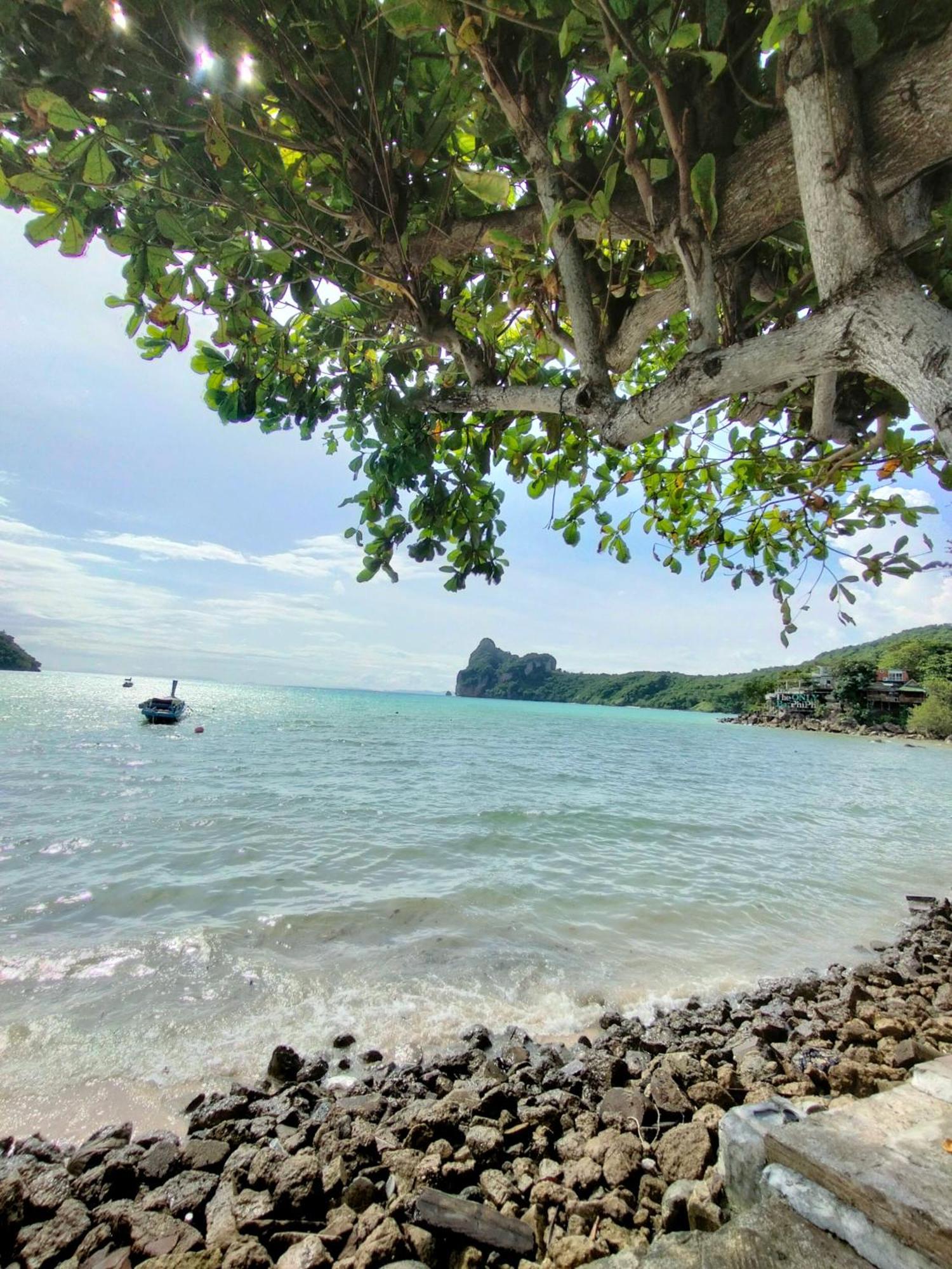 Dalum Beachhouse Kepulauan Phi Phi Bagian luar foto